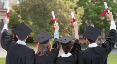 Borse di studio a favore degli orfani dei crimini domestici e di reati di genere e alle famiglie affidatarie